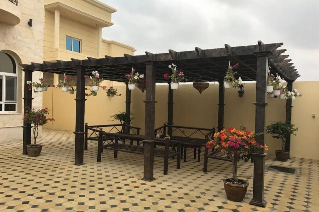 aluminum pergola